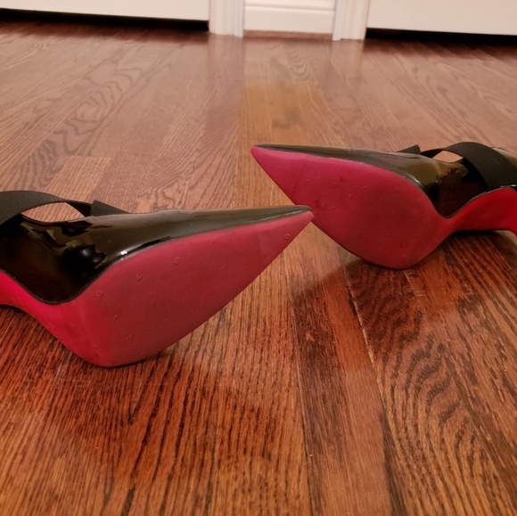 Designer Christian Louboutin patent leather pumps - Picture 4 of 4